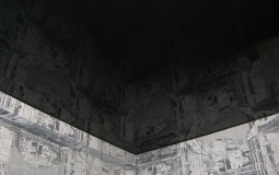 Черный потолок в коридор